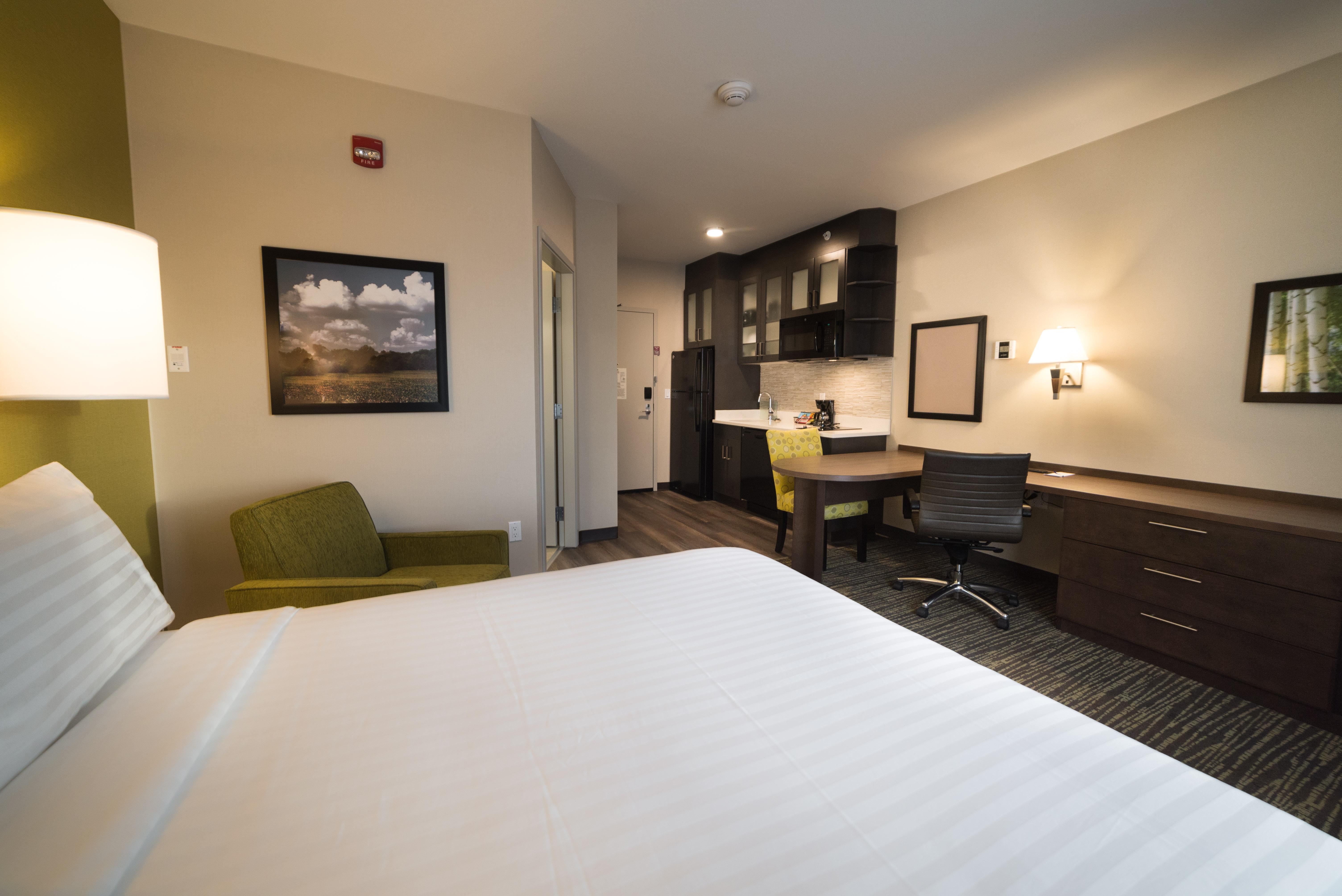 Candlewood Suites West Edmonton - Mall Area By Ihg Zewnętrze zdjęcie