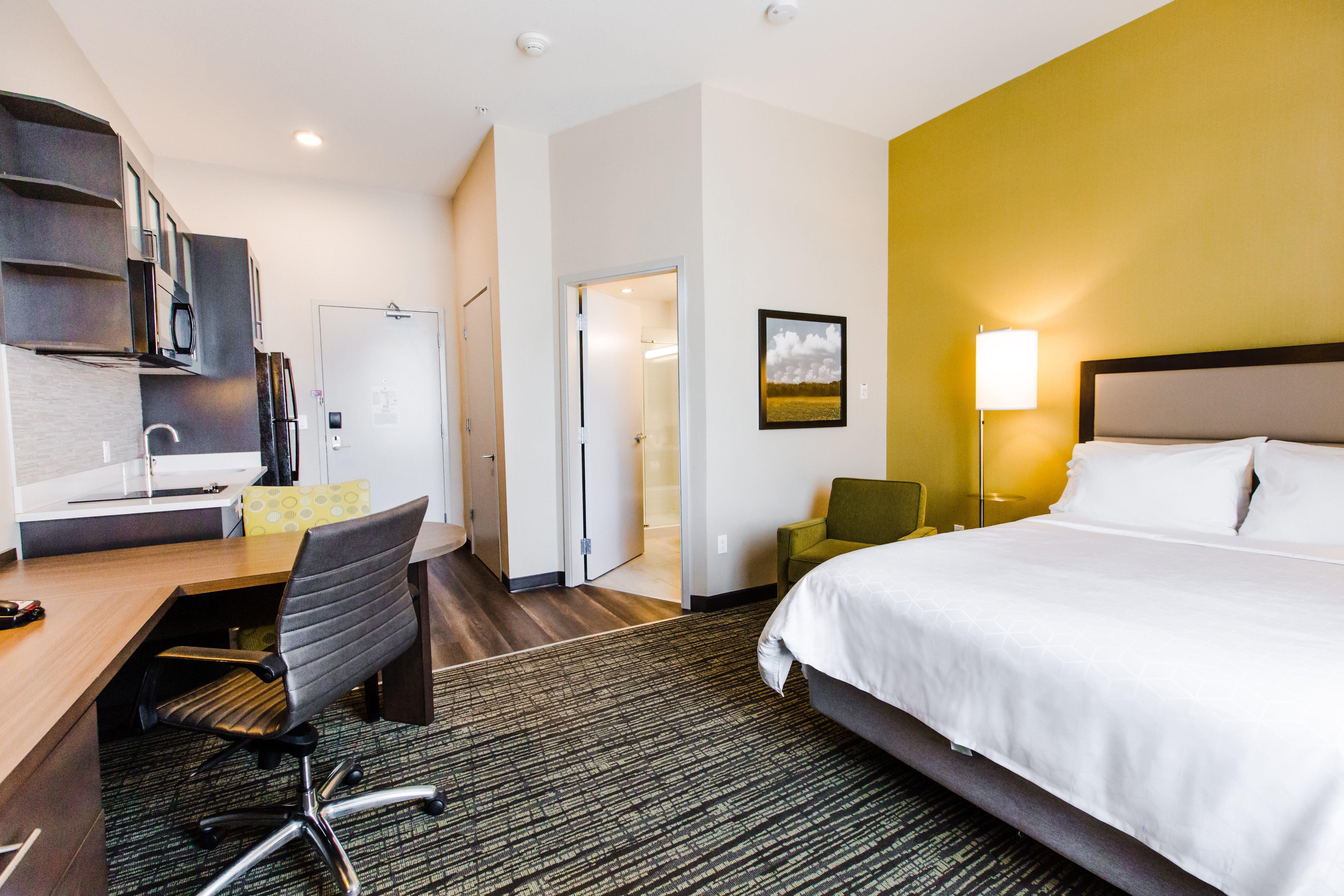 Candlewood Suites West Edmonton - Mall Area By Ihg Zewnętrze zdjęcie